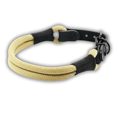 Soft Cord Double Beige Hundehalsband Schwarze Schnalle und Beschläge aus Metall, Länge 60cm Ø 10mm, Nylon Halsung einstellbar, robust, wetterfest, Endkappen schwarzes Leder Soft Cord Double Beige Hundehalsband Schwarze Schnalle und Beschläge aus Metall, Länge 60cm Ø 10mm, Nylon Halsung einstellbar, robust, wetterfest, Endkappen schwarzes Leder von MediMuc
