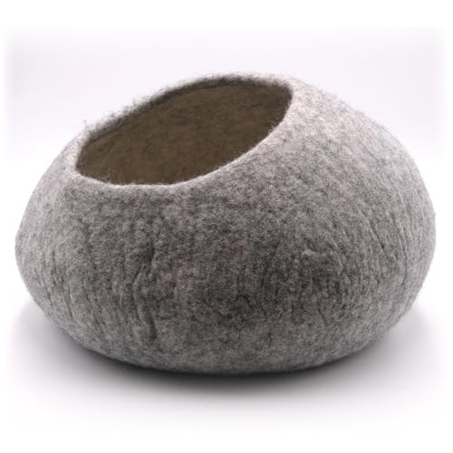 Miauff Katzenhöhle aus Filz Handgefertigte Kuschelhöhle aus 100?% Wolle Hygienisch, geruchsneutral & stilvoll, Ø ca. 42 cm x 28 cm (grau meliert, mit Lammfell) von Miauff