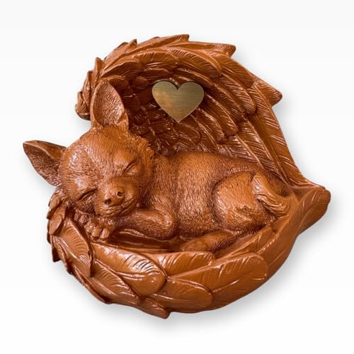 Monello Hundeurne Chihuahua in Engelsflügel Tierurne für Zuhause mit individueller Gravur auf Wunsch bis ca. 5 kg Tiergewicht (Hellbraun) von Monello
