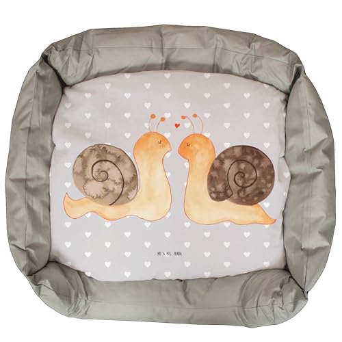 Mr. & Mrs. Panda Katzenbett Schnecken Liebe - Geschenk, Heiraten, Körbchen, Katzenliege, Pärchen, Partner, Tierbett, Hocheitstag, glücklich, von Mr. & Mrs. Panda