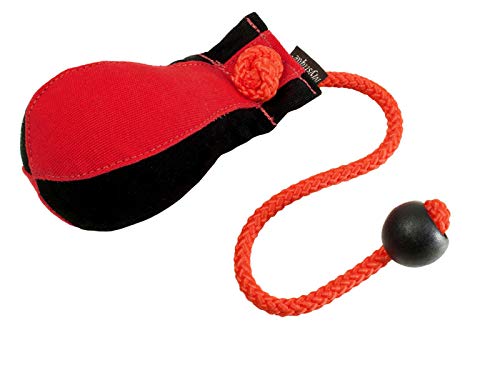 Mystique Dummy Ball Marking 300g schwarz/rot Mystique Dummy Ball Marking 300g schwarz/rot von Mystique