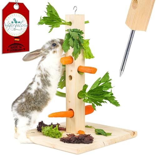 Nagergaleria ® Futterbaum Kaninchen Meerschweinchen mit Bodenplatte aus Holz und Erdspieß fürs Freigehege Hasen von Nagergaleria