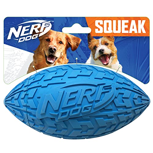 Nerf Dog Tire Football Hundespielzeug mit interaktivem Quietscher, leicht, langlebig und wasserabweisend, 15,2 cm Durchmesser für mittelgroße und große Rassen, Einzeleinheit, Blau (1571) von Nerf Dog