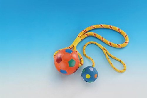 Nobby Ball aus Gummi mit Seil Nobby Ball aus Gummi mit Seil von Nobby