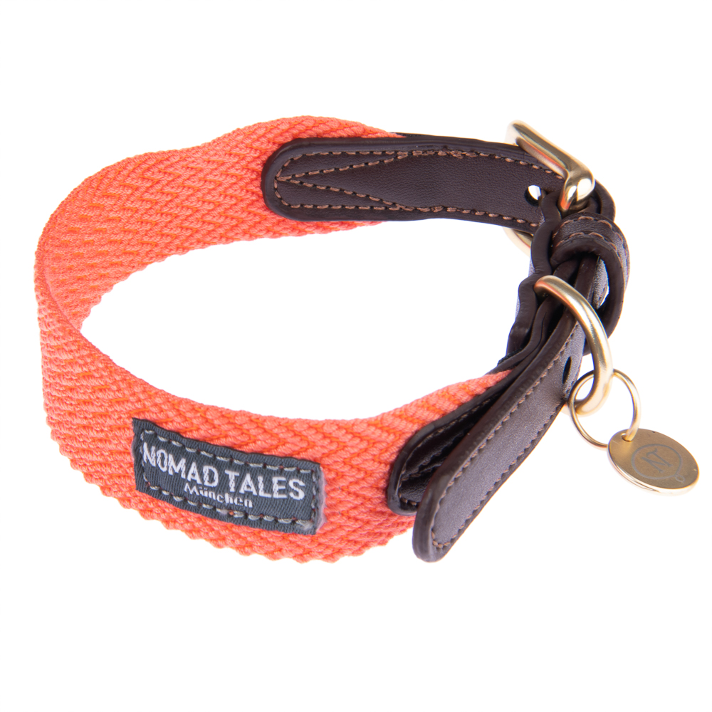 Nomad Tales Bloom Halsband, coral - Größe XL: 52 - 58 cm Halsumfang, 38 mm breit von Nomad Tales