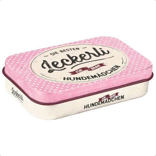Nostalgic-Art Retro Leckerlidose, 6 x 9,5 x 2 cm, PfotenSchild – Leckerli Hundemädchen – Geschenk-Idee für Hunde-Besitzer, Original Lizenzprodukt (OLP), Hundeleckerli-Dose, Vintage Design Nostalgic-Art Retro Leckerlidose, 6 x 9,5 x 2 cm, PfotenSchild – Leckerli Hundemädchen – Geschenk-Idee für Hunde-Besitzer, Original Lizenzprodukt (OLP), Hundeleckerli-Dose, Vintage Design von Nostalgic-Art