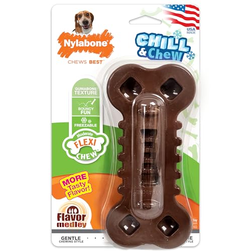 Nylabone Flexi Chill & Chew Spielzeug für Hunde mit Leckerli-Taschen, Hundespielzeug für Moderate Kauer, Medley-Geschmack, Medium – bis zu 15,9 kg, 1 Stück Nylabone Flexi Chill & Chew Spielzeug für Hunde mit Leckerli-Taschen, Hundespielzeug für Moderate Kauer, Medley-Geschmack, Medium – bis zu 15,9 kg, 1 Stück von Nylabone