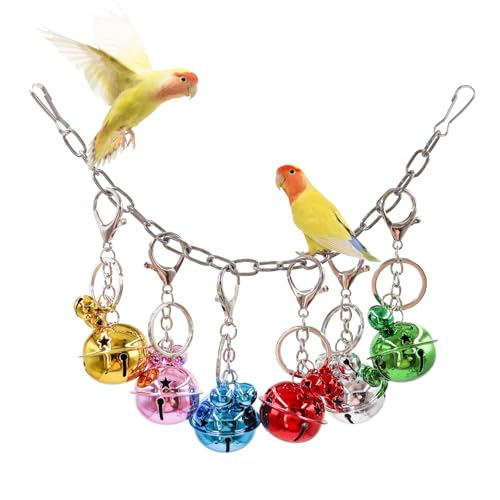 Oooct Vogelschaukel-Spielzeug, bunte Papageien-Metallglocken, hängendes Vogel-Kauspielzeug, Vogelkäfig-Zubehör, geeignet für kleine bis mittelgroße Vögel, Wellensittiche, Sittiche, Nymphensittiche Oooct Vogelschaukel-Spielzeug, bunte Papageien-Metallglocken, hängendes Vogel-Kauspielzeug, Vogelkäfig-Zubehör, geeignet für kleine bis mittelgroße Vögel, Wellensittiche, Sittiche, Nymphensittiche von Oooct