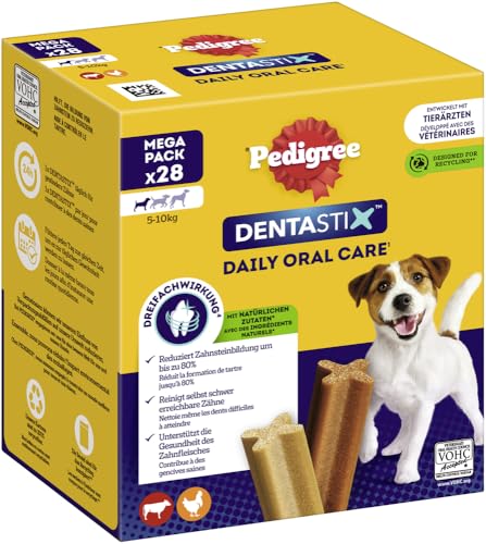 Pedigree DentaStix Daily Oral Care Zahnpflegesnack für kleine Hunde – Hundeleckerli mit Huhn- & Rindgeschmack für jeden Tag – 112 Sticks (4 x 28 Stück) von PEDIGREE