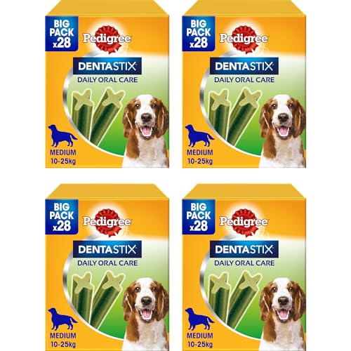 Pedigree Dentastix Fresh 112 Snacks für die Mundhygiene (mittelgroßer Hund 10-25 kg) 180 g 28 Stück - 4 Packungen à 28 (insgesamt 112 Stück) von Pedigree
