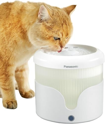 Panasonic CP-JNW01CW Trinkbrunnen für Haustiere, Wasserbrunnen für Katzen & kleine bis mittelgroße Hunde, 1,9 Liter Fassungsvermögen, 4-Lagen-Filter, leise, Zwei Brunnenmodi, Weiß von Panasonic