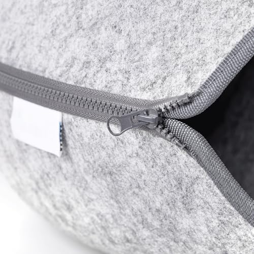 Tunnelhaus für Katzen in Donut-Form, mit weichem Material und gepolsterter Struktur, ideal zum Ausruhen und Spielen. Tunnelhaus für Katzen in Donut-Form, mit weichem Material und gepolsterter Struktur, ideal zum Ausruhen und Spielen. von Patapalooza