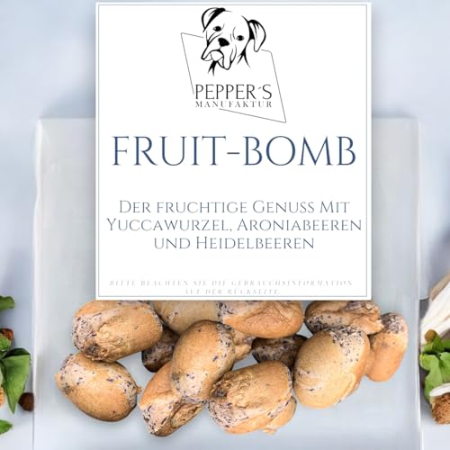 Fruit-Bomb - fruchtiger Genuss mit Yuccawurzel, Aroniabeeren und Heidelbeeren Natürliches Leckerli mit einen unwiderstehlichen Geschmack und zahlreichen gesundheitlichen Vorteilen. (200g) von Pepper´s Manufaktur