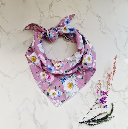 Hundehalstuch, Blumenfeen, Größe M/L, Flieder Hundehalstuch, Blumenfeen, Größe M/L, Flieder von Pet Pooch Boutique