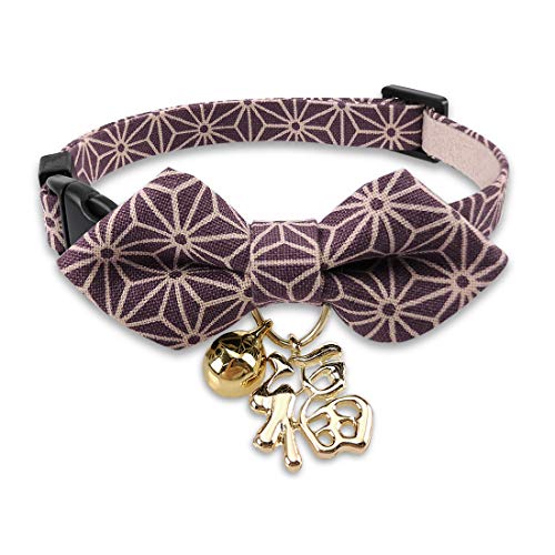 PetSoKoo Niedliches Katzenhalsband mit Fliege und Glöckchen, japanischer Glücksbringer, adstringierender Hanfblatt-Druck, weich, für Gril Boy, männlich, weiblich, erwachsene Katzen, Violett PetSoKoo Niedliches Katzenhalsband mit Fliege und Glöckchen, japanischer Glücksbringer, adstringierender Hanfblatt-Druck, weich, für Gril Boy, männlich, weiblich, erwachsene Katzen, Violett von PetSoKoo