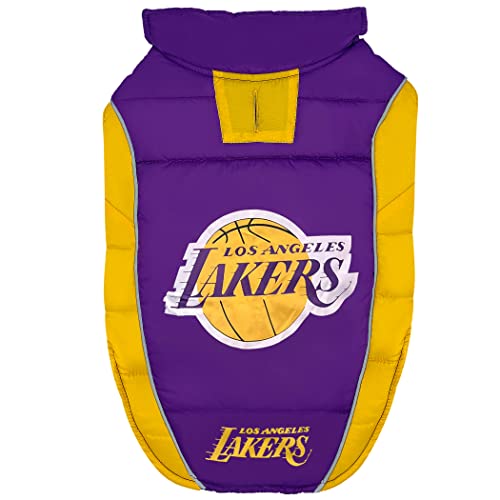 NBA Los Angeles Lakers Puffer Vest für Hunde & Katzen Größe L Warmer gemütlicher und wasserdichter Hundemantel für kleine und große Hunde / Katzen Beste NBA lizenzierte PET wärmende Sportjacke NBA Los Angeles Lakers Puffer Vest für Hunde & Katzen Größe L Warmer gemütlicher und wasserdichter Hundemantel für kleine und große Hunde / Katzen Beste NBA lizenzierte PET wärmende Sportjacke von Pets First