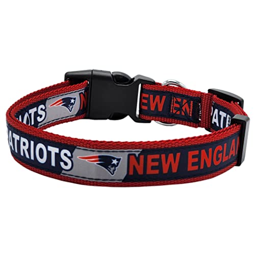 NFL PET Collar New England Patriots Hundehalsband, großes Fußballteam Halsband für Hunde & Katzen EIN glänzendes und farbenfrohes Katzenhalsband & Hundehalsband, lizenziert von der NFL von Pets First