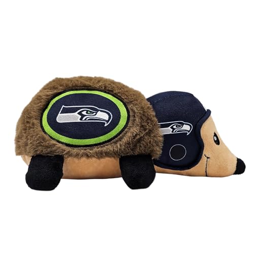 NFL Seattle Seahawks Plüsch-Igelspielzeug für Hunde & Katzen, Cooles weiches Haustierspielzeug für Spaß und interaktives Spielen, Hunde-Kauspielzeug mit Quietscher, Lizenziertes Hot Pet Spielzeug NFL Seattle Seahawks Plüsch-Igelspielzeug für Hunde & Katzen, Cooles weiches Haustierspielzeug für Spaß und interaktives Spielen, Hunde-Kauspielzeug mit Quietscher, Lizenziertes Hot Pet Spielzeug von Pets First