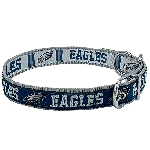 Pets First Philadelphia Eagles Reversible NFL Hundehalsband, Größe M, Premium zweiseitiges Haustierhalsband mit Ihrem Lieblings-NFL-Team! Pets First Philadelphia Eagles Reversible NFL Hundehalsband, Größe M, Premium zweiseitiges Haustierhalsband mit Ihrem Lieblings-NFL-Team! von Pets First