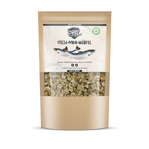 Fisch-MINI-WÜRFEL | Fischfleisch Leckerlis für Hunde & Katzen | Keine künstlichen Zusätze | Reich an Omega-3 Fettsäuren | Getrocknet | Ohne Fischmehl | Getreidefrei | 150g | Deutsche Herstellung von Pets PROTECT