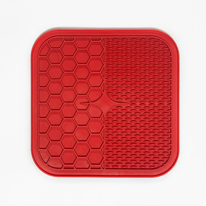 LECKMATTE - Antistress Spielmatte Für Hunde Mit Hochwertigem Silikon 15x15 cm – rot LECKMATTE - Antistress Spielmatte Für Hunde Mit Hochwertigem Silikon 15x15 cm – rot von Pfoten-Boutique