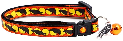 Halloween-Katzenhalsband mit Glöckchen, Sicherheitsverschluss, verstellbar, Größe L oder Kätzchenhalsband (Raven Moon, Large (4,5 kg und höher) von Pugs to Persians