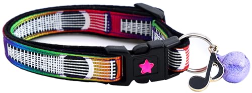 Katzenhalsband für Musikinstrumente mit Anhänger und Glöckchen, Sicherheits-Halsband, verstellbar, Größe L oder Kätzchenhalsband (Regenbogengitarre, Größe S (4,5 kg und weniger)) von Pugs to Persians
