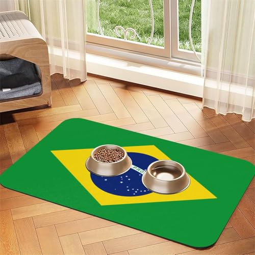 Saugfähige Leder-Tischdecke mit brasilianischer Flagge, 30 x 45 cm, mit rutschfester Gummiunterseite, für Katzen und Hunde Saugfähige Leder-Tischdecke mit brasilianischer Flagge, 30 x 45 cm, mit rutschfester Gummiunterseite, für Katzen und Hunde von QHZLY