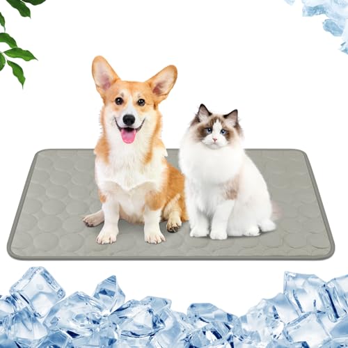 Qoosea Kühlmatte für Hunde Haustiermatte aus Eisseide, Komfortabel Pet Cooling Mat Selbstkühlend Pad Kältematte für Haustiere Ungiftiges, Faltbar Kühlmatte Hunde Katzen für Sommer (70 * 55CM, Grau) von Qoosea