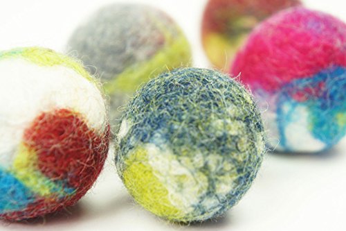 Katzenspielzeug. Schafwolle Ball. Handmade. Gefilzt. Natürliche und ökologische Wolle. Hergestellt von kivikis. 10 Stück. (10 pieces) von RinTalen