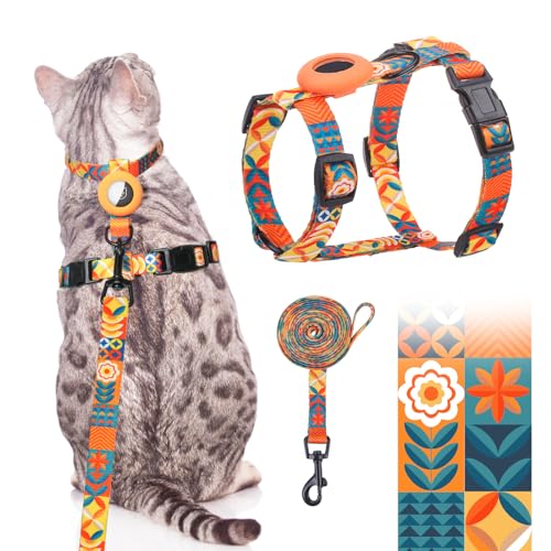 SCENEREAL Katzengeschirr und Leine, Set mit AirTag-Halter, verstellbares Kätzchengeschirr für kleine und große Katzen, ausbruchsicher, leicht, weich, für Spaziergänge, Reisen, Orange von SCENEREAL