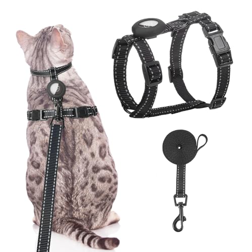 SCENEREAL Katzengeschirr und Leine, Set mit AirTag-Halter, verstellbares Kätzchengeschirr für kleine und große Katzen, ausbruchsicher, leicht, weich, für Spaziergänge, Reisen, Schwarz von SCENEREAL