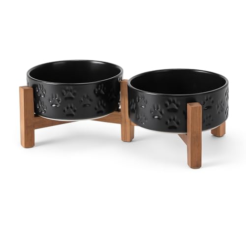 SPUNKYJUNKY Keramik-Hundenapf-Set mit Ständer aus Akazienholz, für Futter und Wasser für Katzen und kleine Hunde, 383 ml, Schwarz, Hundepfotenmuster von SPUNKYJUNKY