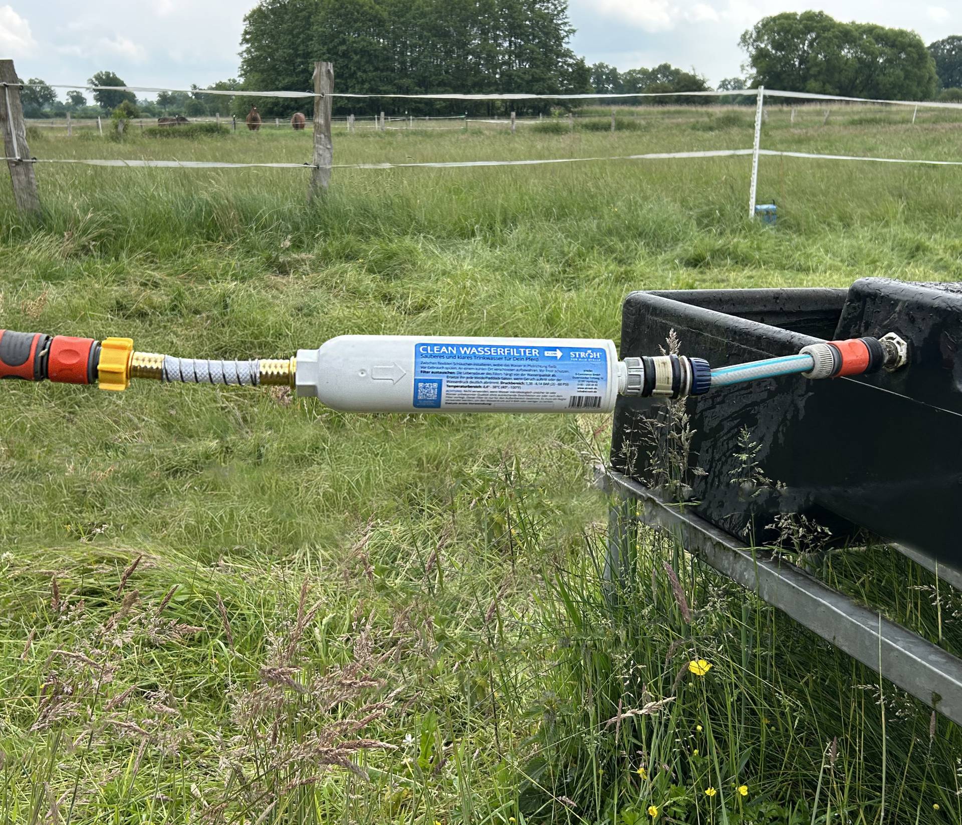 STRÖH Clean Wasserfilter + Adapter Sauberes Trinkwasser für Dein Pferd STRÖH Clean Wasserfilter + Adapter Sauberes Trinkwasser für Dein Pferd von STRÖH