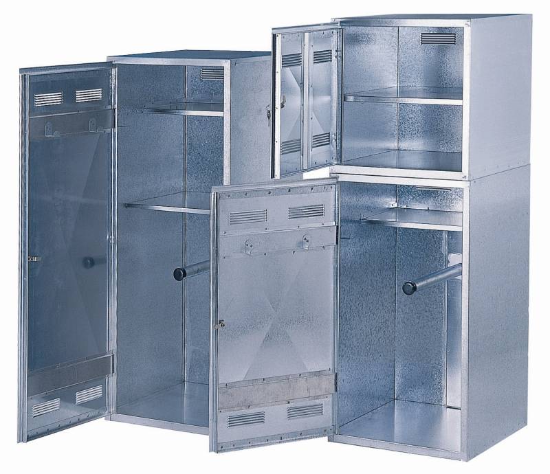 STRÖH Sattelschrank 125 x 70 x 70 cm Mit Rundrohrstütze & Trensenhaken STRÖH Sattelschrank 125 x 70 x 70 cm Mit Rundrohrstütze & Trensenhaken von STRÖH