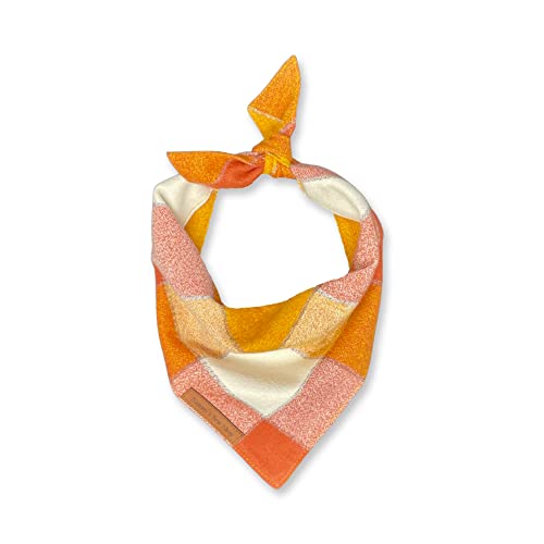 Hundehalstuch aus Flanell, kariert, aus luxuriösem weichem Flanellstoff, Orange kariert, einzigartiges Design, handgefertigt in den USA, für kleine bis große Hunde (Orange kariert, Größe L) von Sammy's Sew Shop