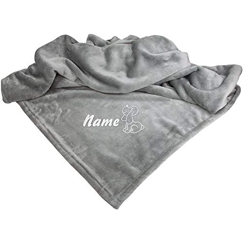 Schecker Mikrofaserdecke Premium 1Stück 150 cm x 95 cm Hund mit Name Silbergrau Schecker Mikrofaserdecke Premium 1Stück 150 cm x 95 cm Hund mit Name Silbergrau von Schecker