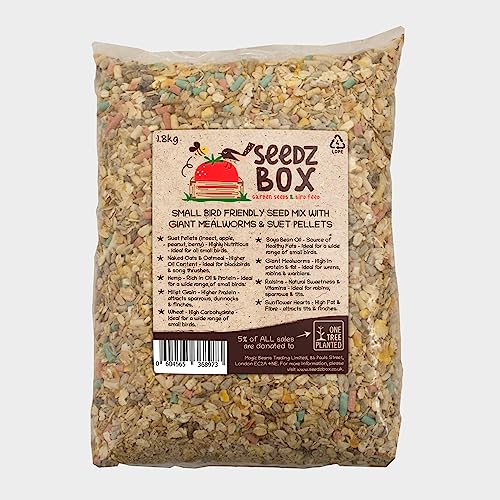 Seedzbox Ultimate Deluxe Wildvogel-Samenfutter und Nuss-Mix mit Talgpellets 1,8kg - Naturfutter für Zapfen, Rotkehlchen und mehr - Mais, Weizen und Rosinen - Fette und Fasern von Seedzbox