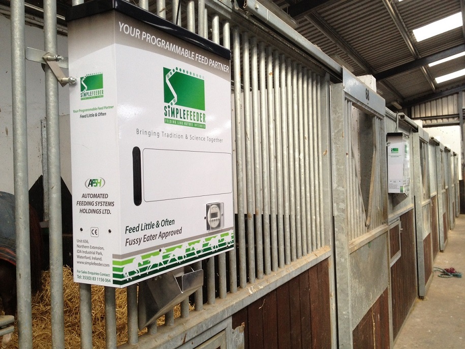 SiMPLEFEEDER - Leisure C30 Futterautomat Für Müslis mit Melasse und/oder Öl SiMPLEFEEDER - Leisure C30 Futterautomat Für Müslis mit Melasse und/oder Öl von Simplefeeder