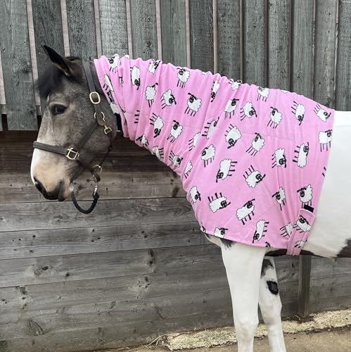 Kuscheliges Fleece Halsteil für Pferde von Snuggy Hoods - Reißverschluss-Version - 5 Farben, 10 Größen (Pinke Schafe, XXS) von Snuggy Hoods