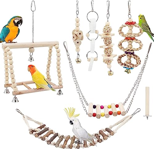 TAECOOOL 8-teiliges Holzpapageienspielzeug, Papageienvogelkauen Naturholz Hängende Glocke Vogelkäfig Schaukelspielzeug Geeignet für Nymphensittich, Finken, kleine Sittiche, Wellensittich TAECOOOL 8-teiliges Holzpapageienspielzeug, Papageienvogelkauen Naturholz Hängende Glocke Vogelkäfig Schaukelspielzeug Geeignet für Nymphensittich, Finken, kleine Sittiche, Wellensittich von TAECOOOL