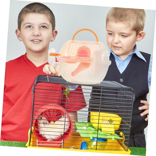 TOGEVAL Tragbarer Hamsterkäfig mit Transparentem Design aus Leichtem Kunststoff Atmungsaktiv und Ausbruchsicher als Transportable Outdoor transportbox für Kleine Nager und Hamster TOGEVAL Tragbarer Hamsterkäfig mit Transparentem Design aus Leichtem Kunststoff Atmungsaktiv und Ausbruchsicher als Transportable Outdoor transportbox für Kleine Nager und Hamster von TOGEVAL