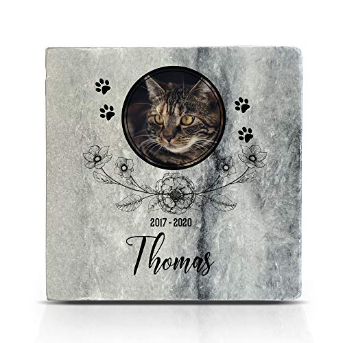 TULLUN Individueller Personalisiert Grau Natur Marmor Gedenkstein für Hund, Katze und andere Haustiere - Größe 10 x 10 cm - Blumen von TULLUN