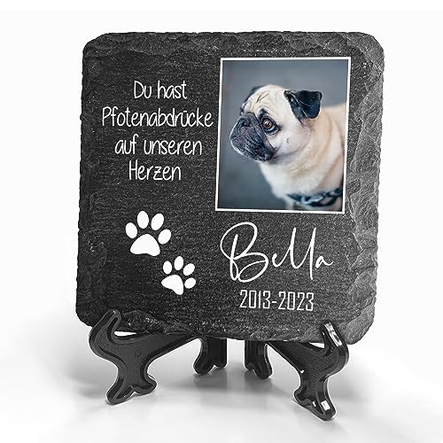 TULLUN Personalisierte dunkelgraue Gedenktafel mit Ständer für Haustier Katze Hund Schiefer Stein Grab Marker - Größe 10 x 10 cm - Zwei Pfotenabdrücke Foto von TULLUN