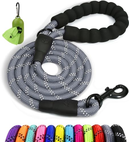 Taglory Hundeleine mit bequemen gepolsterten Griff, robuste Hundeleine zum Trainieren und Gassi gehen, 180×1.2cm Reflektierend Führleine aus weichem Nylon für große Hunde, grau Taglory Hundeleine mit bequemen gepolsterten Griff, robuste Hundeleine zum Trainieren und Gassi gehen, 180×1.2cm Reflektierend Führleine aus weichem Nylon für große Hunde, grau von Taglory