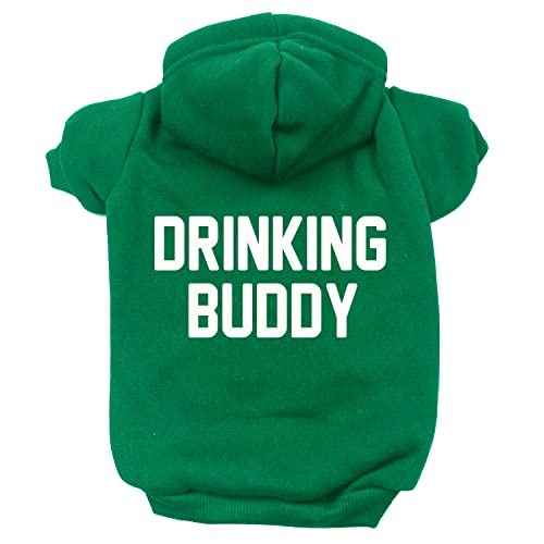 Drinking Buddy St. Patrick's Day Hunde-Kapuzenpullover, Fleece-gefüttert, Sweatshirt mit Loch für die Leine (grün, Größe L 11) von Tees & Tails