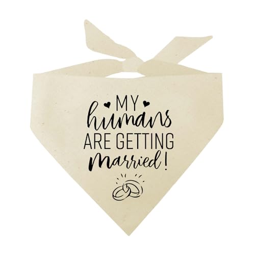My Humans are Getting Married Hundehalstuch, Hochzeit, Verlobung, Ankündigung, Naturfarben, OS 645 My Humans are Getting Married Hundehalstuch, Hochzeit, Verlobung, Ankündigung, Naturfarben, OS 645 von Tees & Tails
