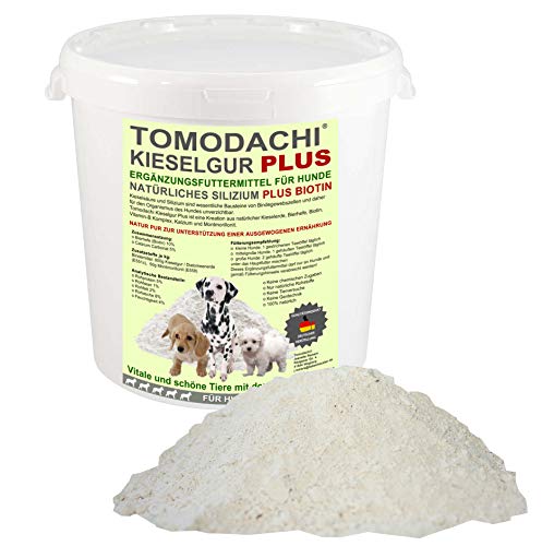 Futterzusatz Hund Kieselerde Plus Biotin BARF Zusatz für Hunde natürliches Ergänzungsfuttermittel für eine ausgewogene Ernährung des Hundes reich an Silizium Biotin Calzium Mineralien 500ml Eimer von Tomodachi