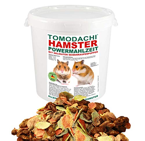 Tomodachi Hamsterfutter, Komplettfutter für Hamster mit tierischen Eiweißen, Seidenraupen, viel Gemüse, wenig Pellets, Erbsenflocken, Möhrenflocken, Kräuter, Nüsse, Hamster Powermahlzeit 2kg Eimer von Tomodachi