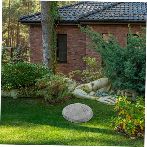 Toyvian Resin Hundememorial Grabstein mit Pfotendesign Wetterfester Garten Grabschmuck Langlebige Resin Tiergedenkstätte für Outdoor und Indoor Dekoratives Andenken für Haustierliebhaber Toyvian Resin Hundememorial Grabstein mit Pfotendesign Wetterfester Garten Grabschmuck Langlebige Resin Tiergedenkstätte für Outdoor und Indoor Dekoratives Andenken für Haustierliebhaber von Toyvian